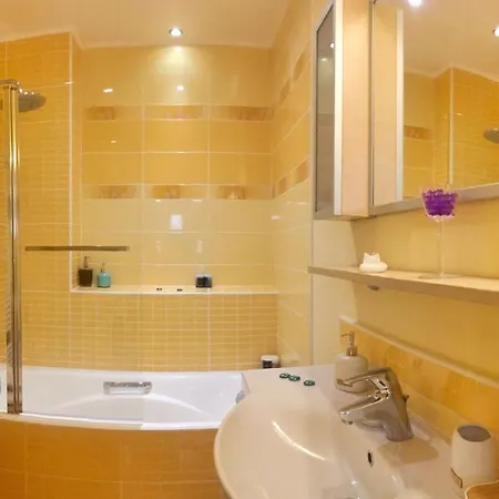 A7 Beauty Vouliagmeni Apt In A Unique Spot Atene Esterno foto